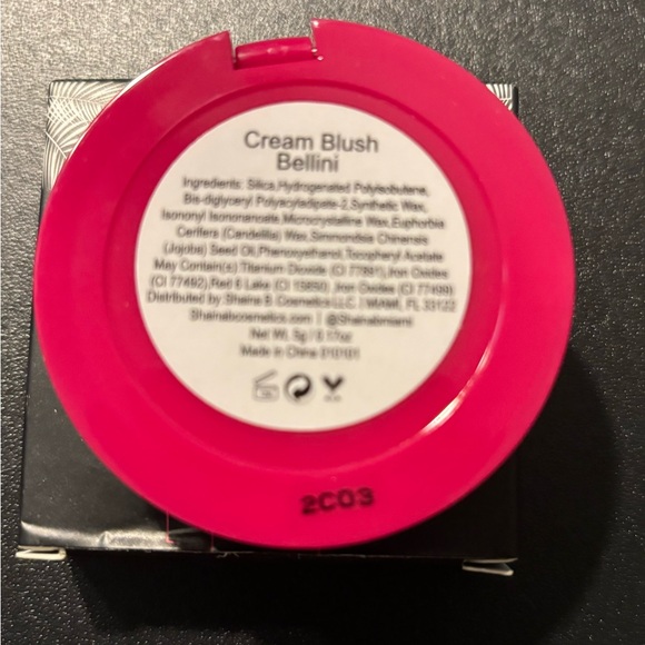 MakeUp Bundle (Small Makeup Bag with 4 items) - Picture 10 of 12